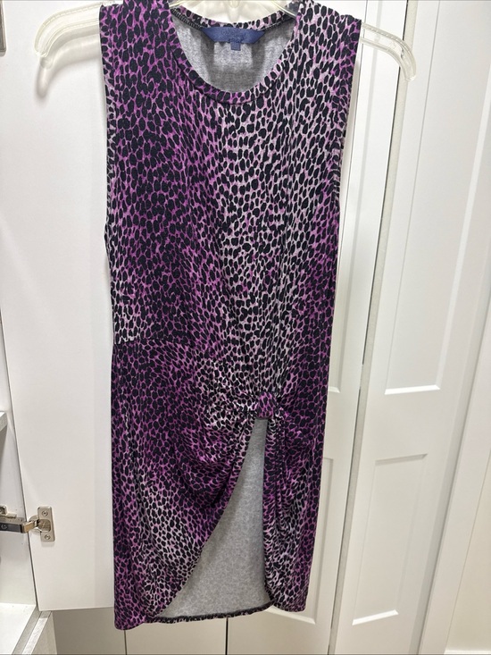 RACHEL Rachel Roy Tops - Woman Leopard Knot Top - Purple. Size small